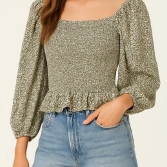 NWT Floral Square Neck Top - Picture 3 of 3